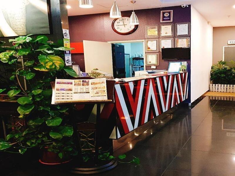 Biz Hotel Batu Pahat Exterior photo