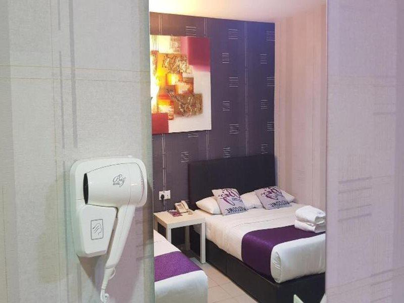 Biz Hotel Batu Pahat Exterior photo